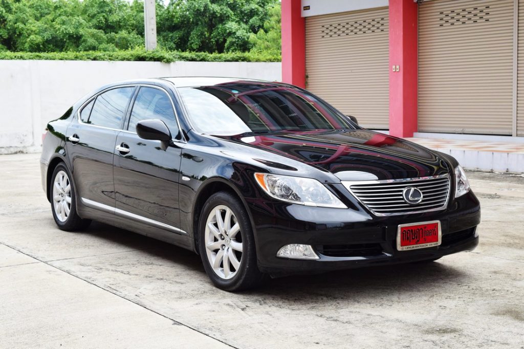 Lexus LS460L รถผู้บริหารมือสอง