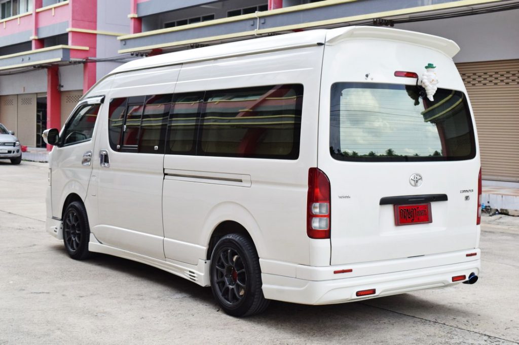 รถตู้ Toyota Hiace มือสอง