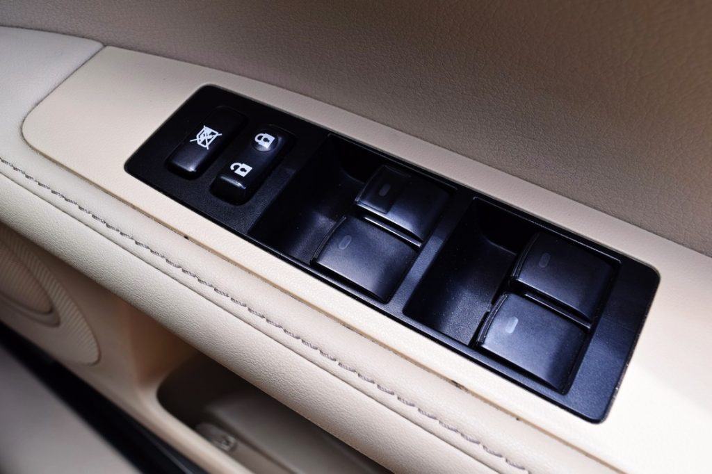 Lexus ES300h มือสอง