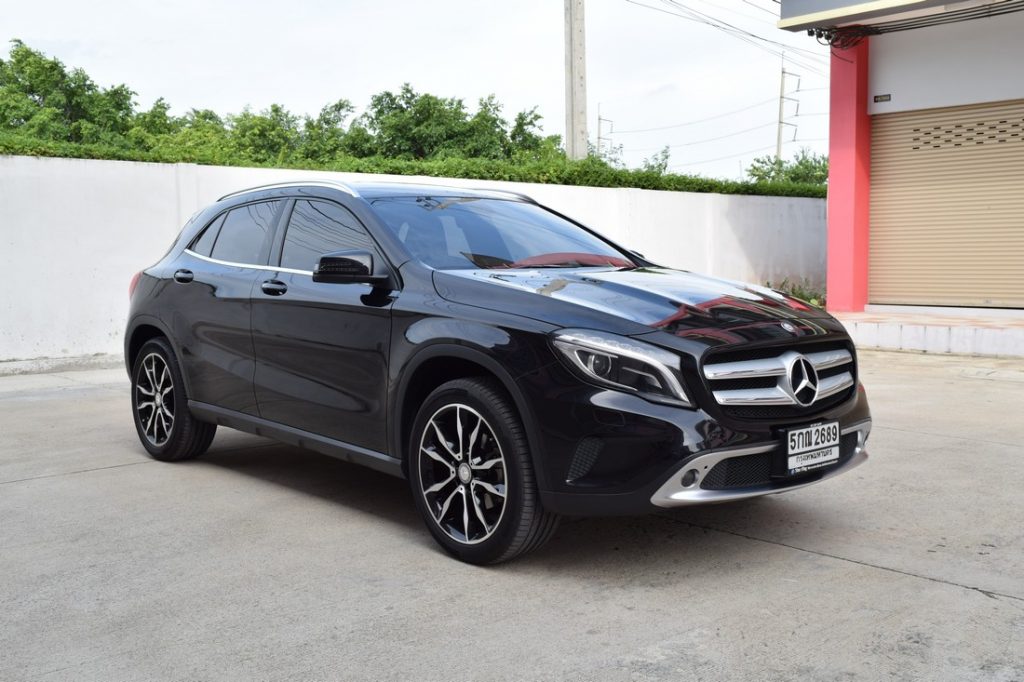 Mercedes-Benz GLA 200 มือสอง