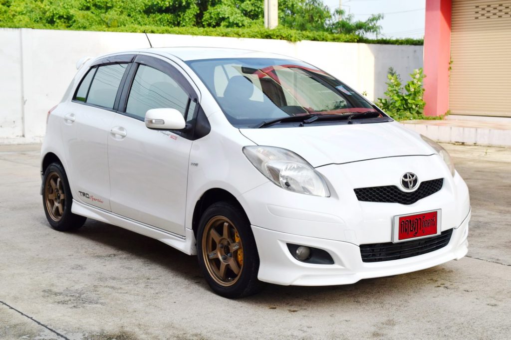 toyota yaris มือสอง