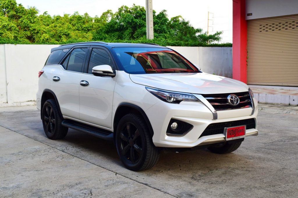 Toyota Fortuner มือสอง