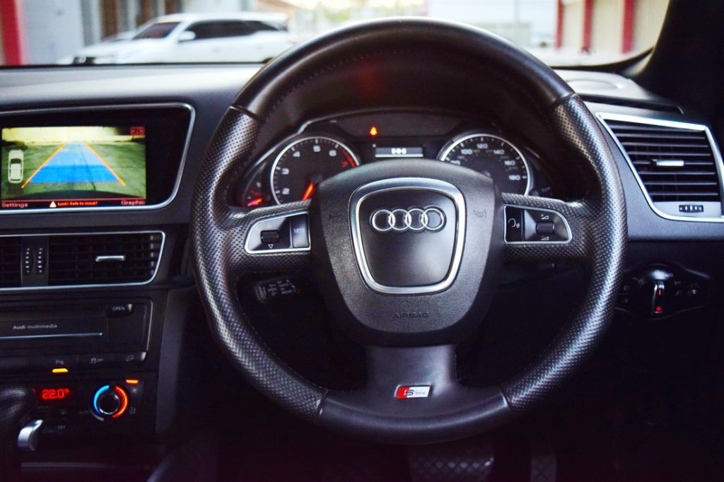 ภายใน audi q5 มือสอง