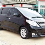 รถตู้ Toyota Alphard มือสอง