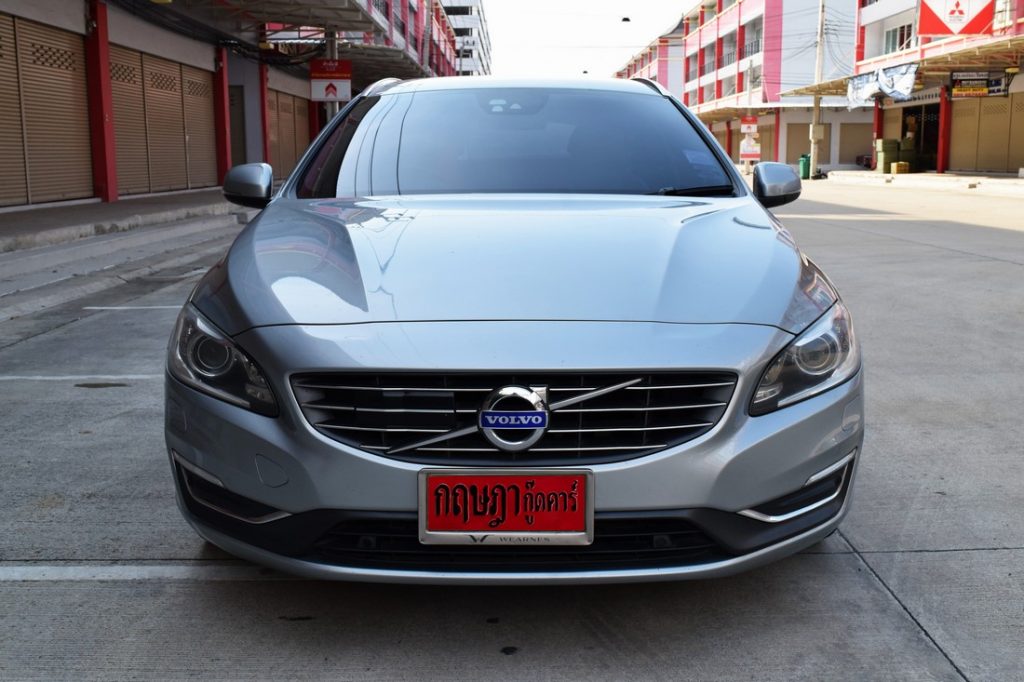 Volvo V60 มือสอง