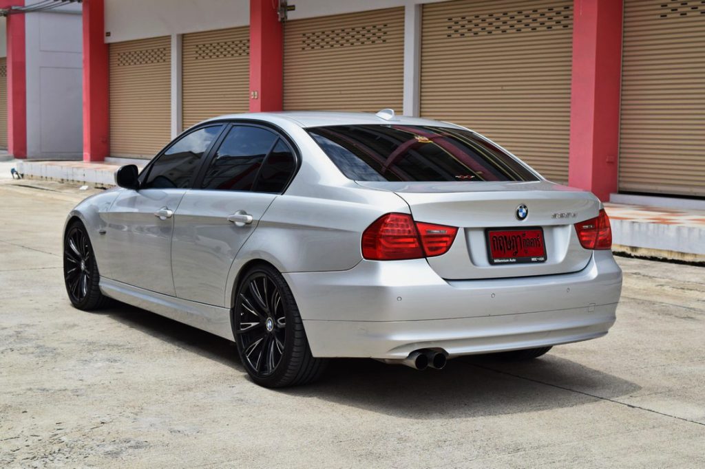 BMW 320d มือสอง