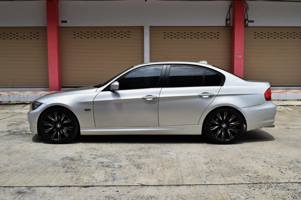 BMW 320d มือสอง