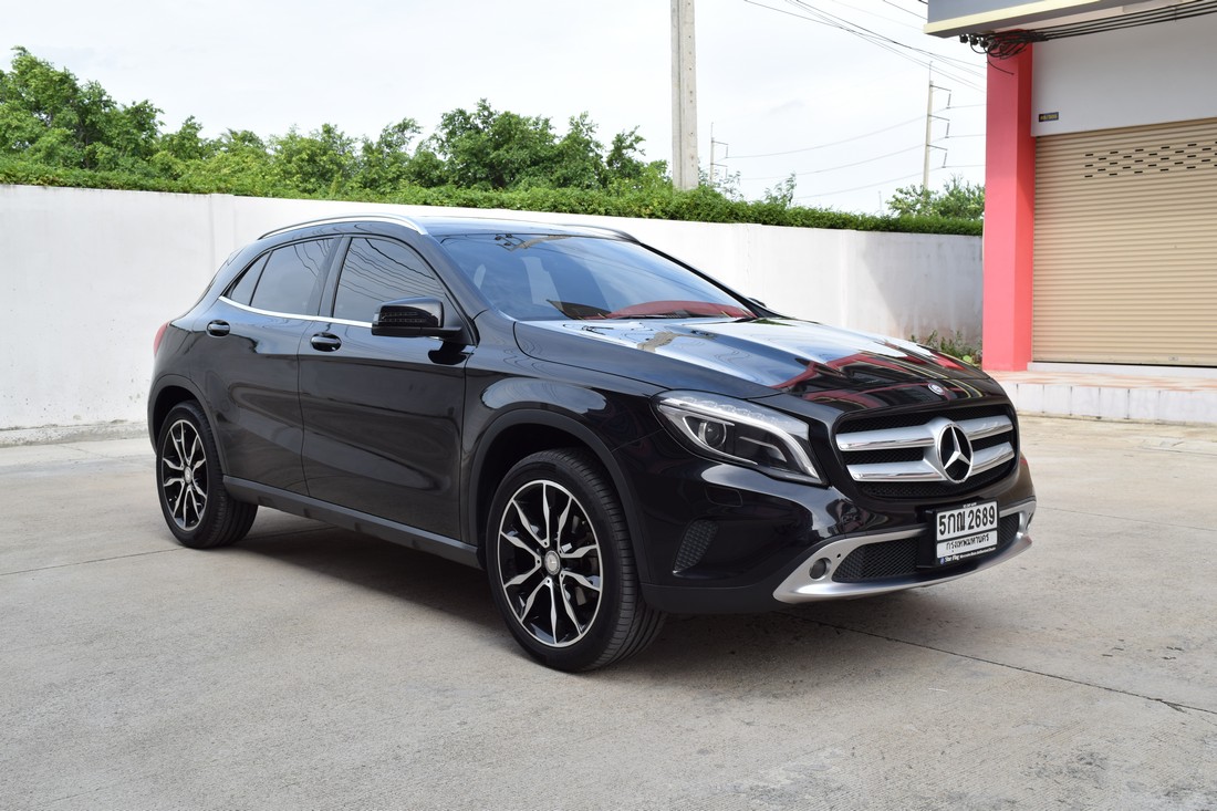 Benz GLA 200 มือสอง