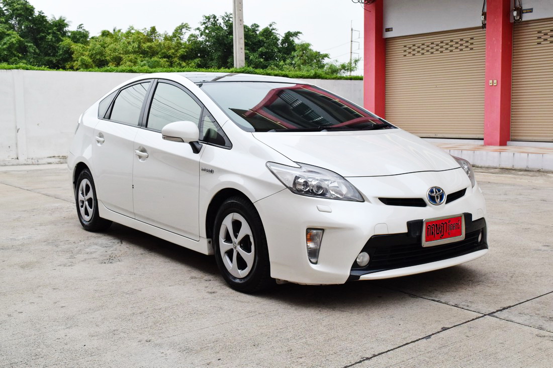 Toyota Prius มือสอง