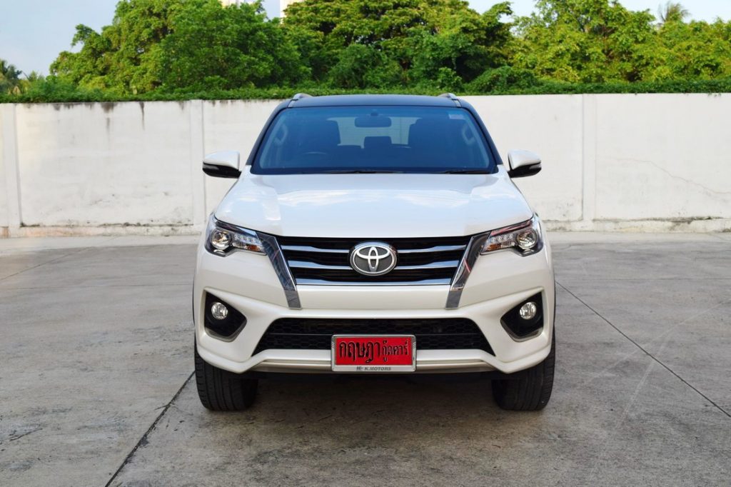 Toyota Fortuner มือสอง